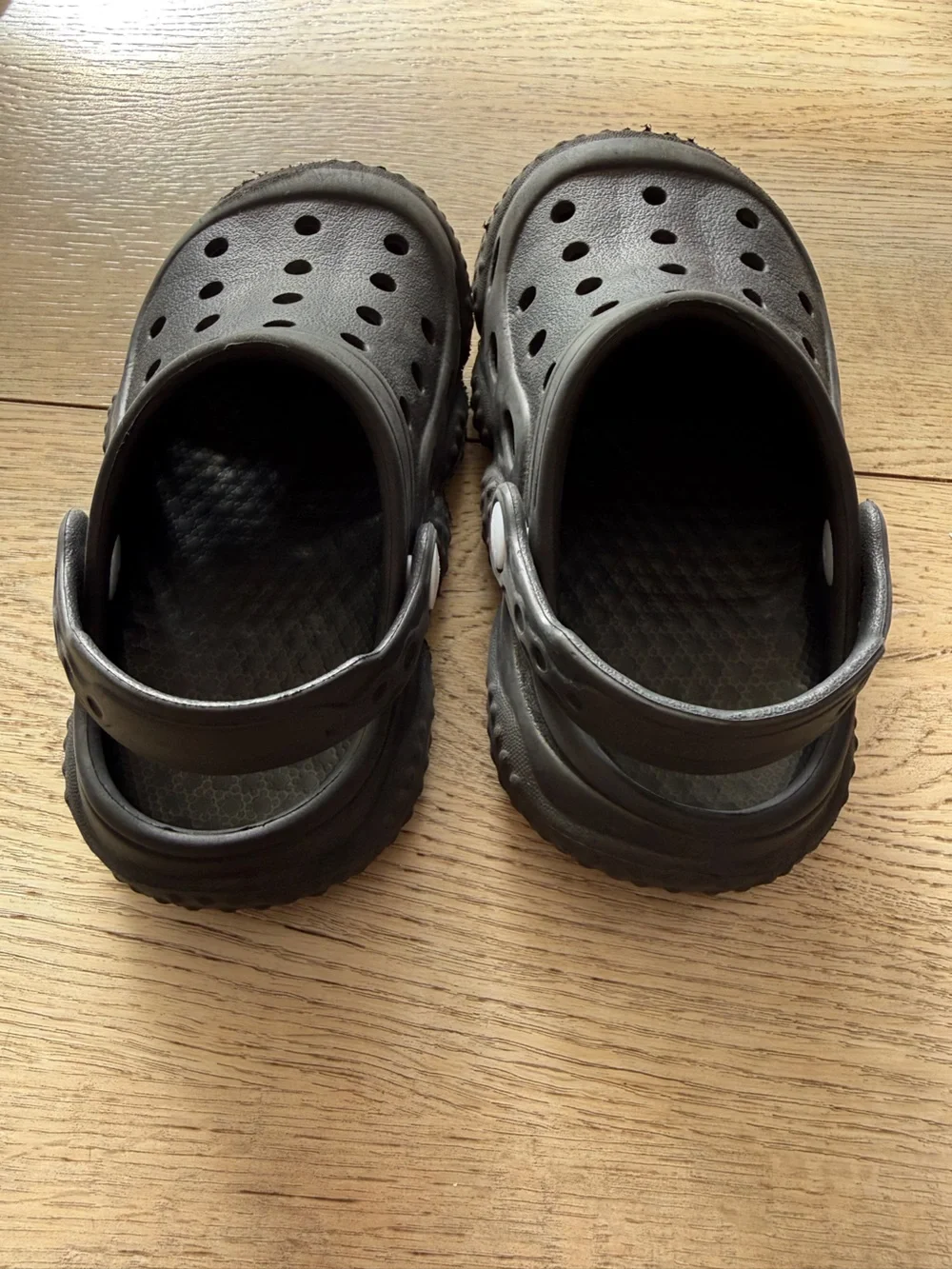 Toddler Black Slip-On Clog Sandals | size 9